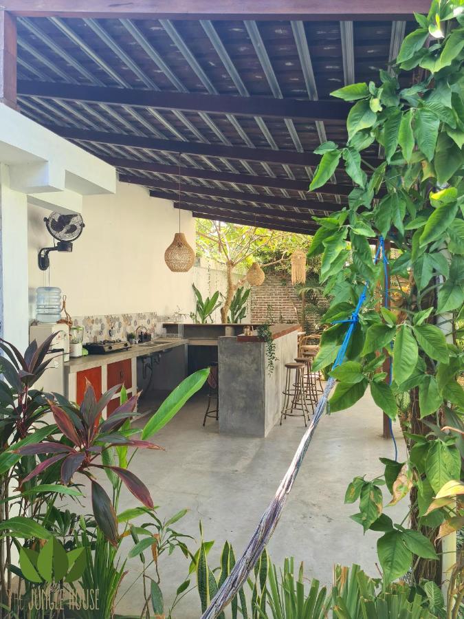 The Jungle House Hostel Canggu Екстериор снимка